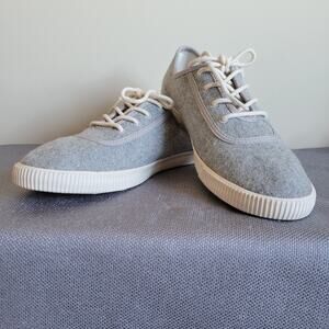 NWT TOMS Women's Size 7 Carmel Shade Heritage Lace-Up Sneakers Vegan Comfy